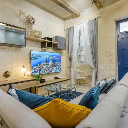 アパート Luxury *